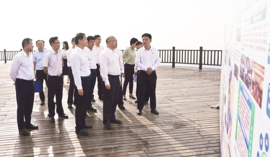 省委常委、组织部长王正谱到四川尊龙凯时集团调研指导工作